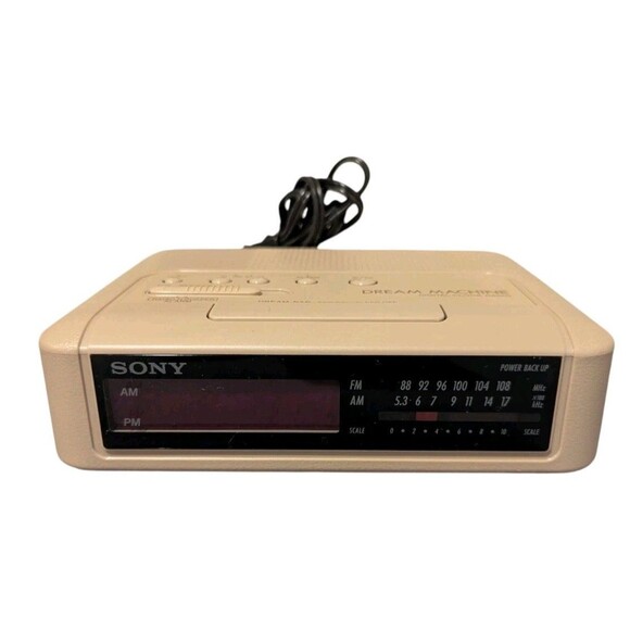 NEW! Vintage Sony ICF-C240 Dream Machine FM AM Digital Clock Radio Beige (NOS) - Picture 4 of 5